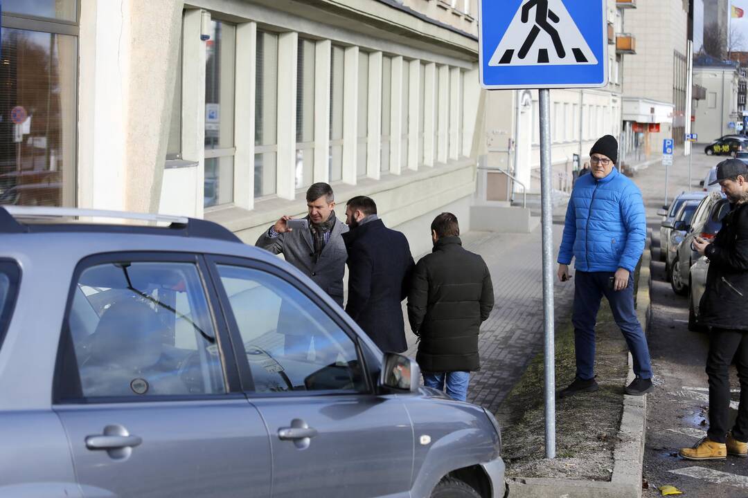 Visureigio skrydis Klaipėdoje baigėsi ant kavinės terasos