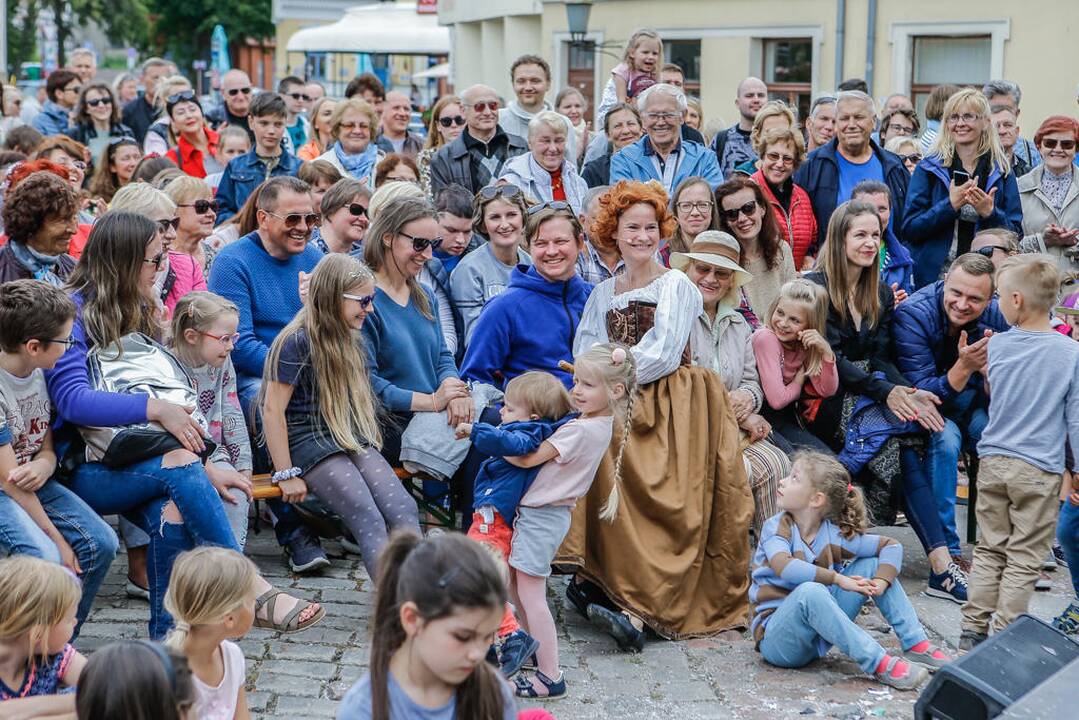 "Kelionė per europą į Klaipėda" - Šermukšnis 2019