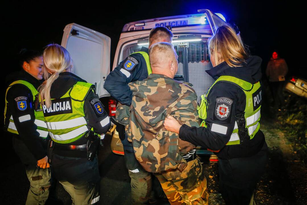 Girto vairuotojo nuotykiai pakeliui iš žvejybos