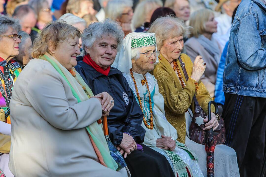 Klaipėdiečiai giedojo Lietuvos himną