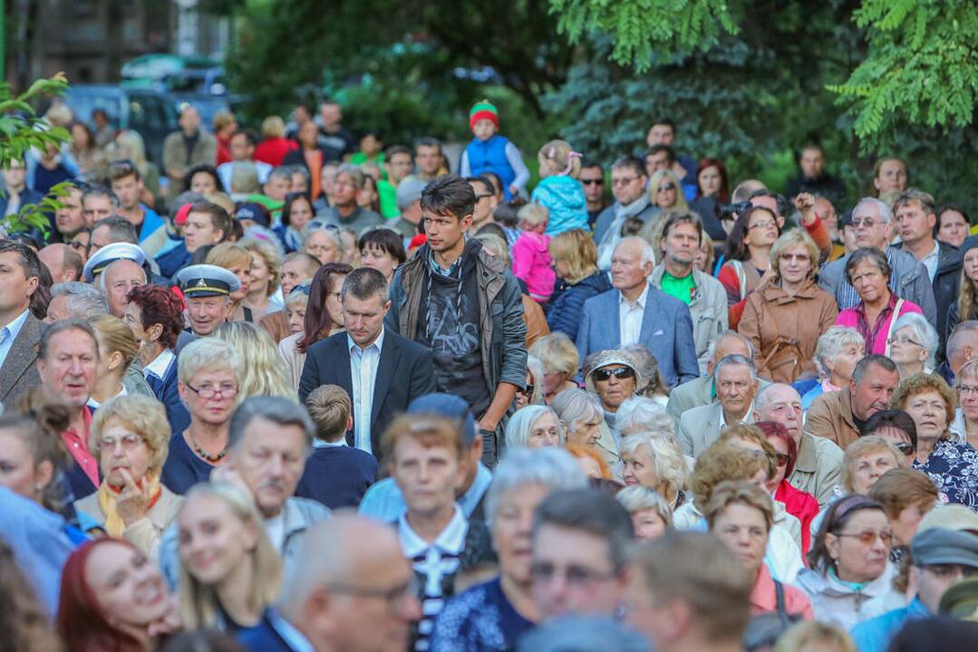 Klaipėdiečiai giedojo Lietuvos himną