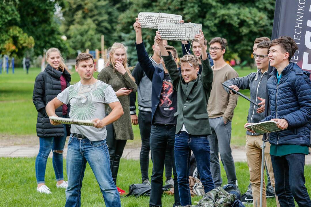 Klaviatūrų mėtymo čempionatas