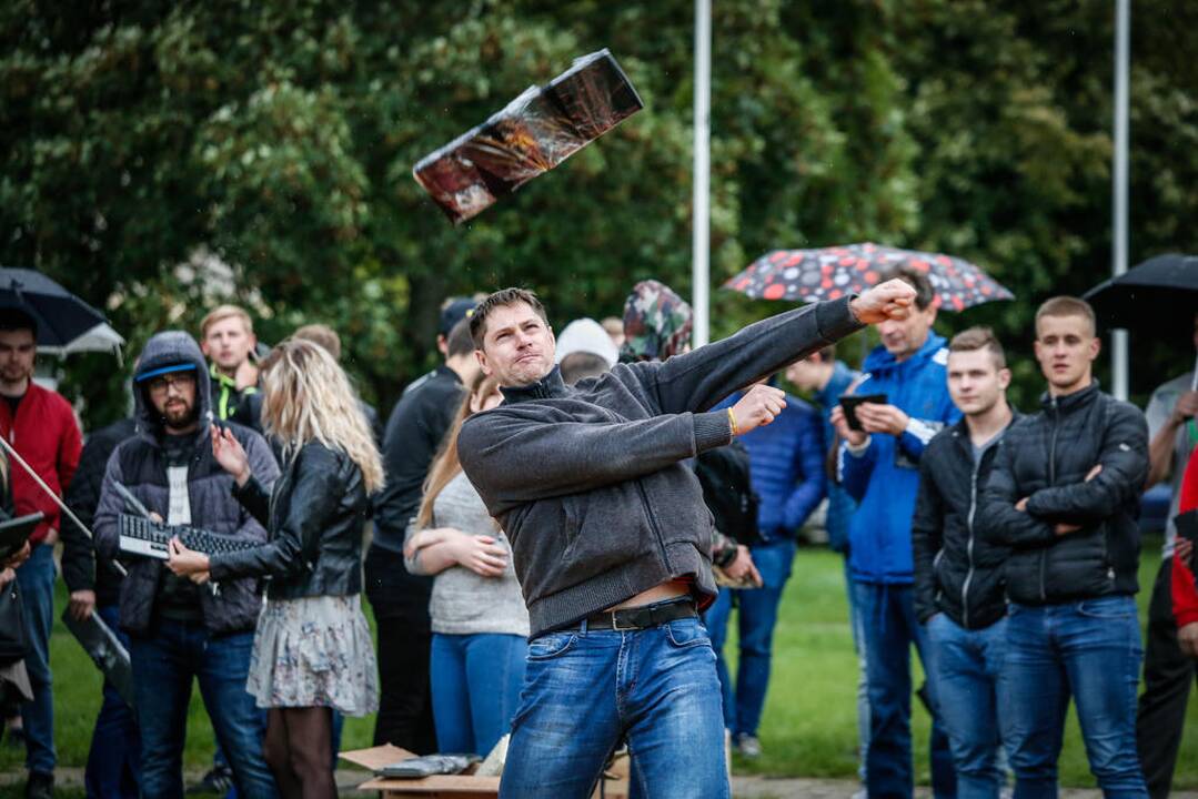 Klaviatūrų mėtymo čempionatas