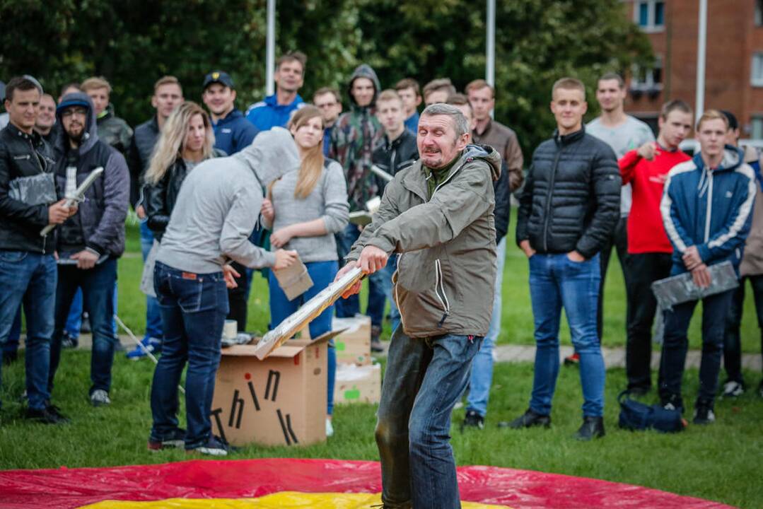Klaviatūrų mėtymo čempionatas