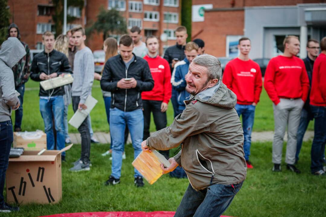 Klaviatūrų mėtymo čempionatas