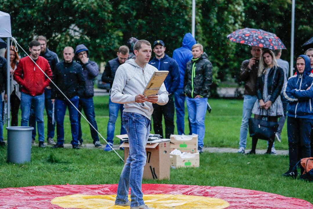 Klaviatūrų mėtymo čempionatas