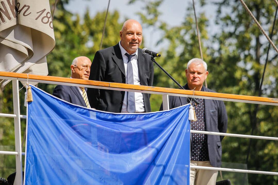 "Meridianas" - pasidabino išskirtiniu ženklu