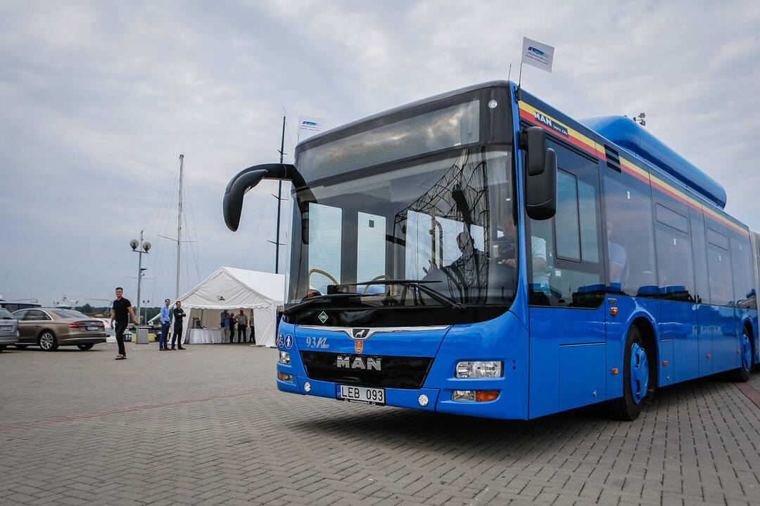 Pristatyti nauji miesto autobusai