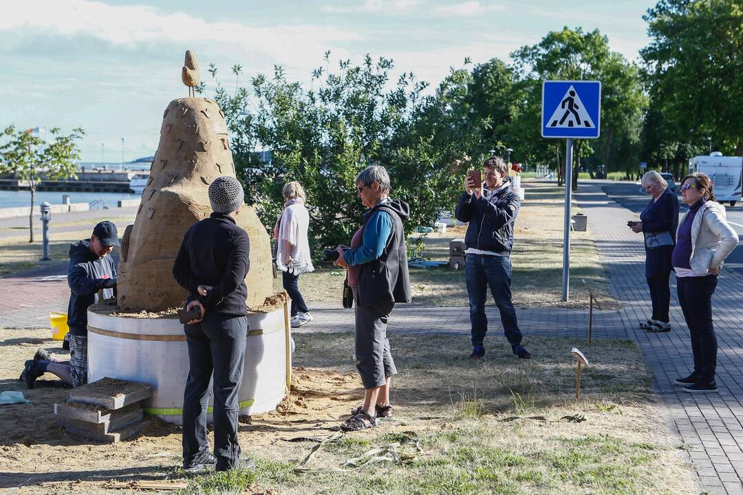 Smėlio skulptūros Juodkrantėje