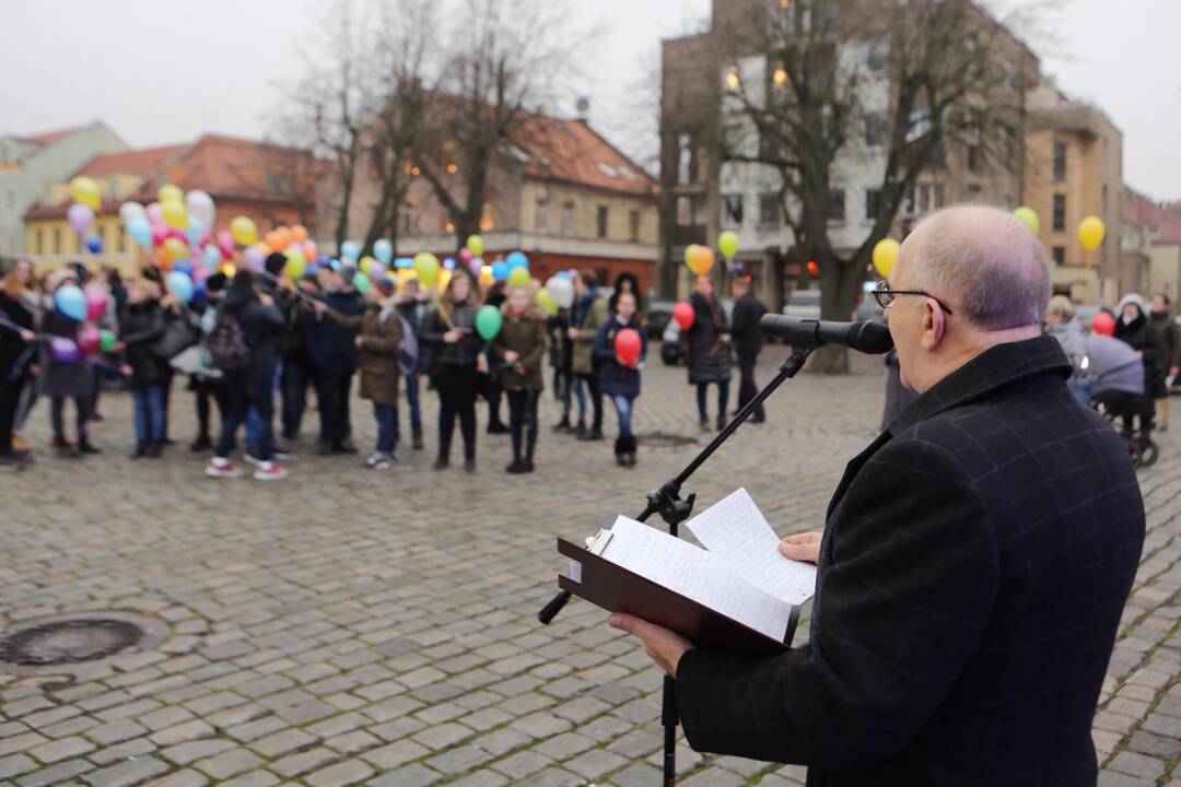 Antikorupcijos akcija teatro aikštėje