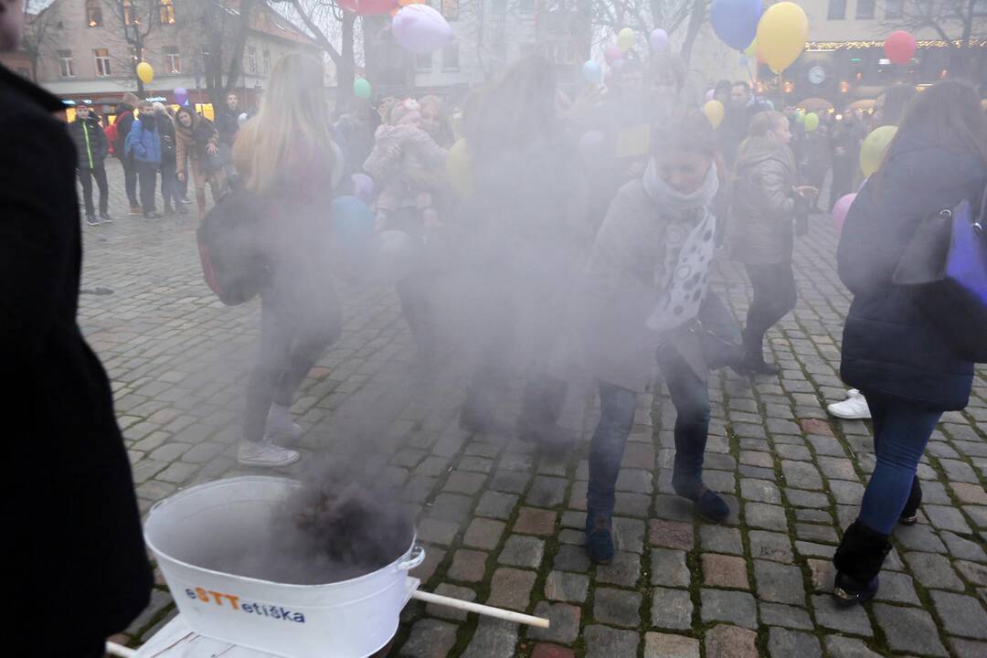 Antikorupcijos akcija teatro aikštėje