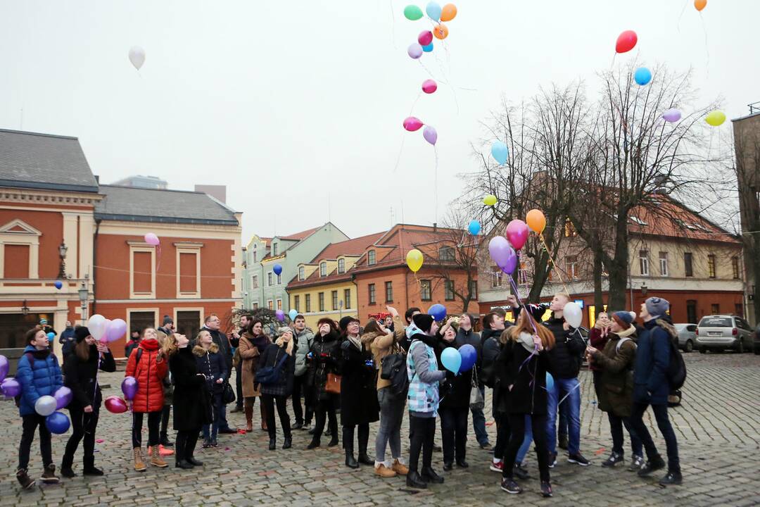 Antikorupcijos akcija teatro aikštėje