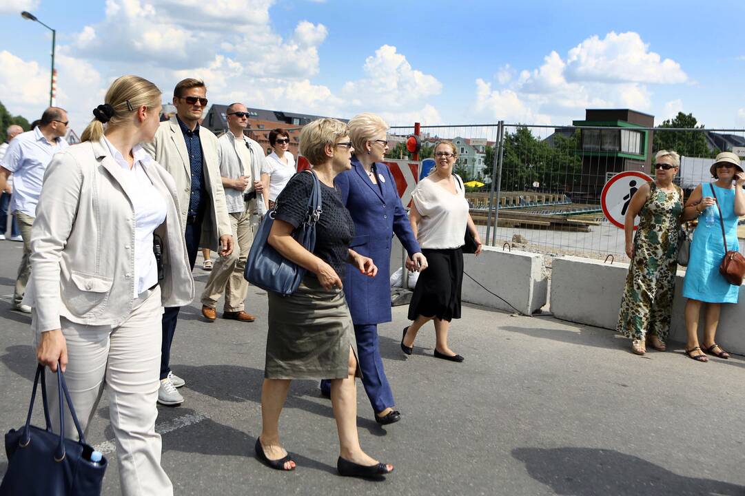 Prezidentė lankėsi mugėje