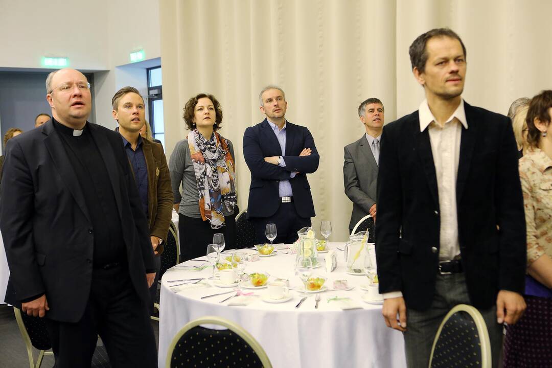 Maldos pusryčiai