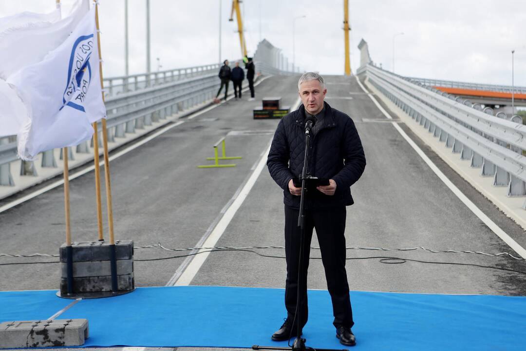 Estakados per geležinkelio kelius ir Nemuno gatvę atidarymas
