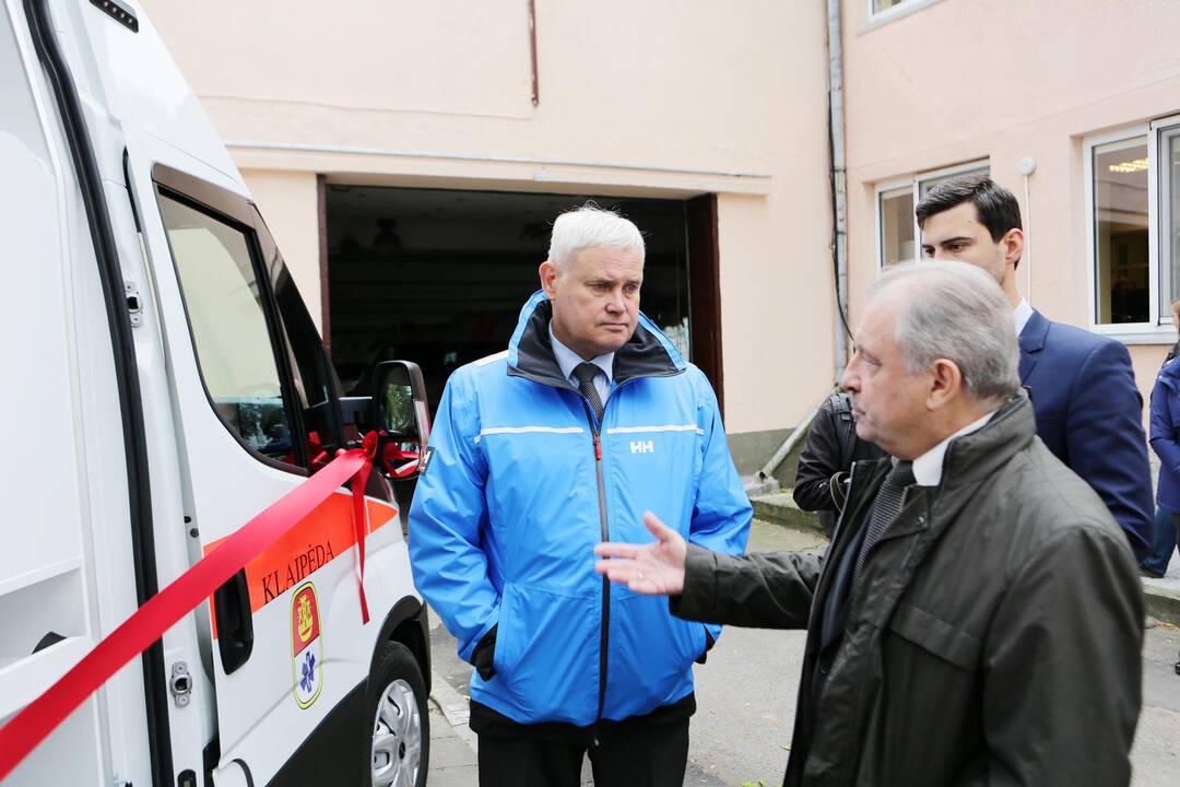 Miestas padovanojo greitosios pagalbos automobilį