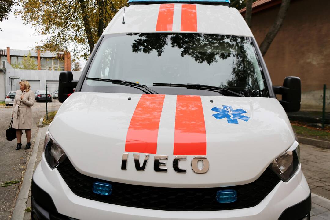 Miestas padovanojo greitosios pagalbos automobilį