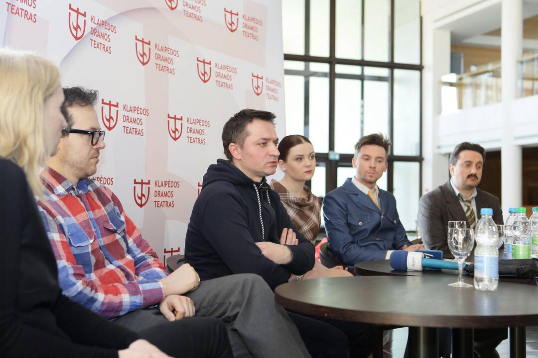 Spektaklio "Juoda dėžutė" spaudos konferencija