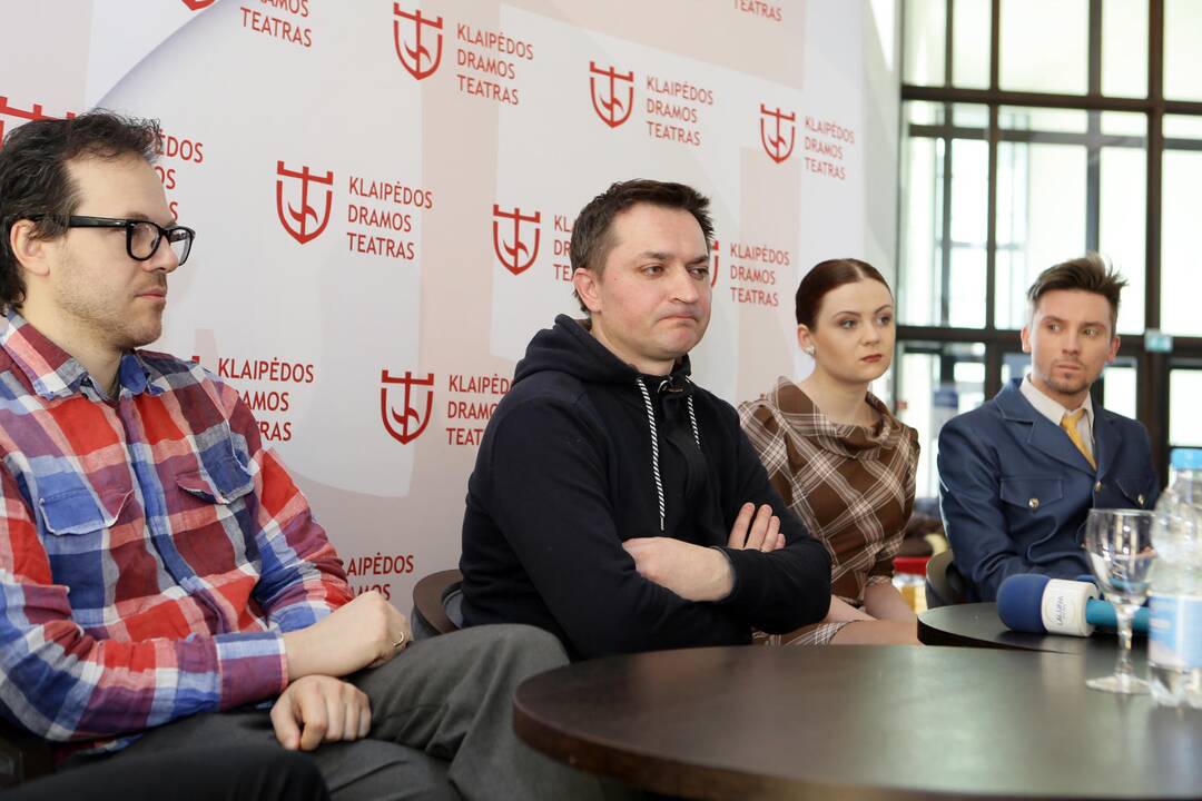 Spektaklio "Juoda dėžutė" spaudos konferencija