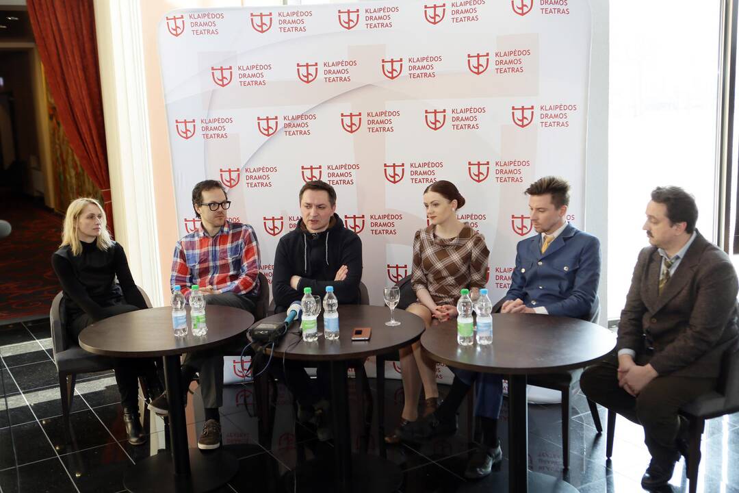 Spektaklio "Juoda dėžutė" spaudos konferencija