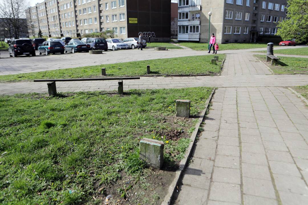 Savivaldybės specialistai apžiūrėjo vykdomus Debreceno ir Pempininkų aikščių rekonstrukcijos darbus