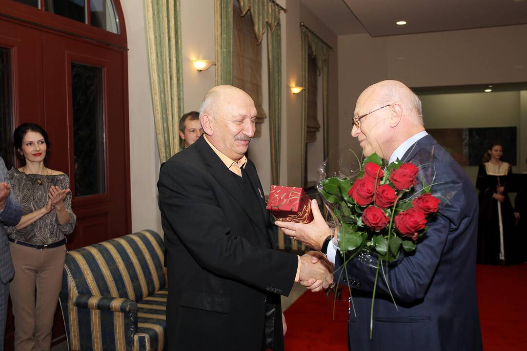 S. Jokužys tolerancijos mokėsi ir iš žmonos