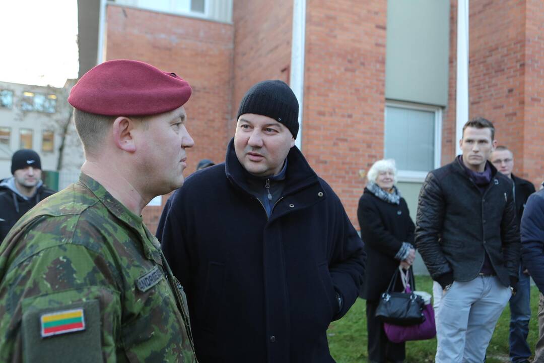 Pusšimtis naujokų iš Klaipėdos išvažiavo tarnauti Lietuvai