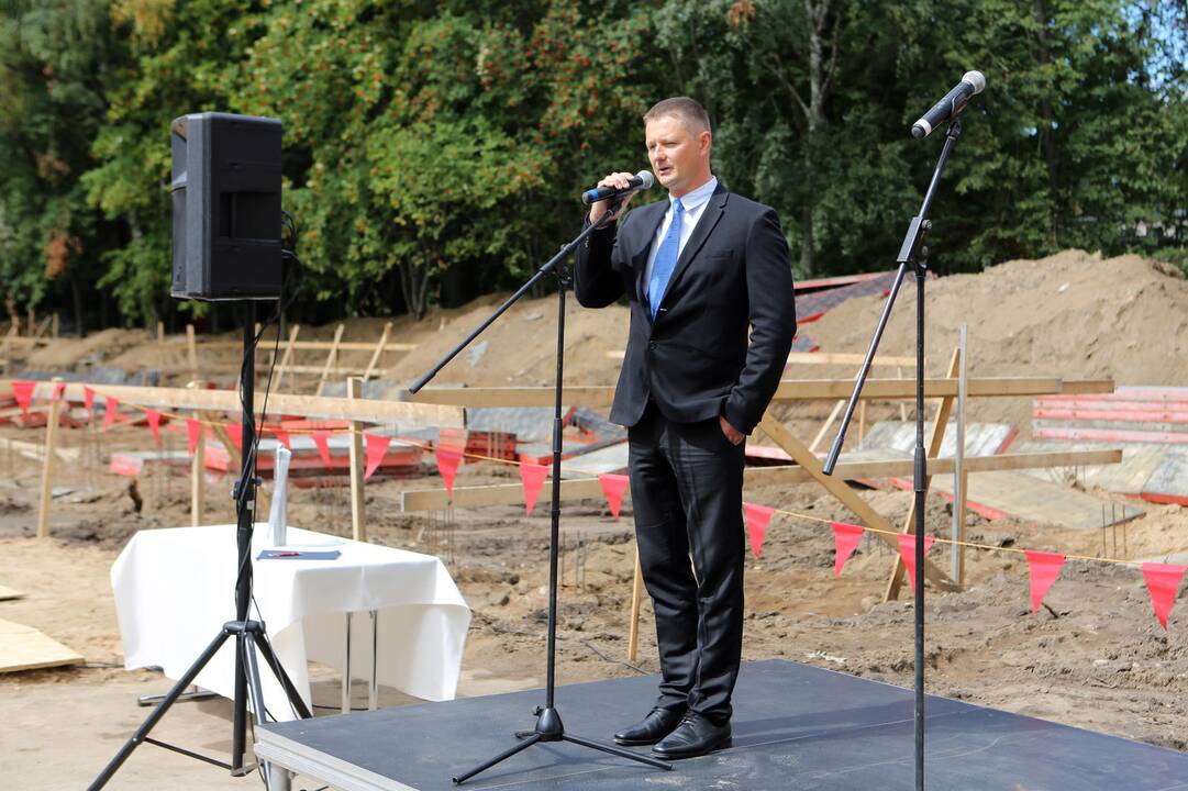 Įkasta kapsulė "Purienos" darželio priestatui