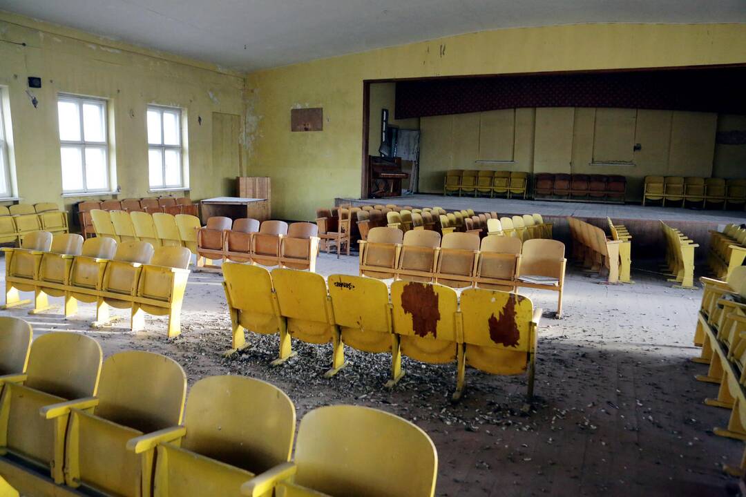 Apžiūrėjo buvusią jachtų klubo "Neptūnas" bazę