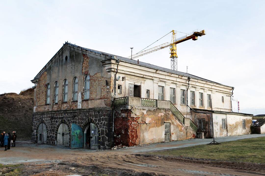 Apžiūrėjo buvusią jachtų klubo "Neptūnas" bazę