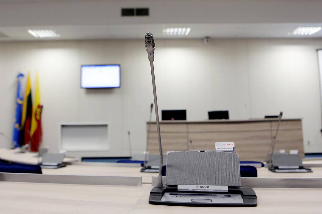 Suremontuota tarybos posėdžių salė