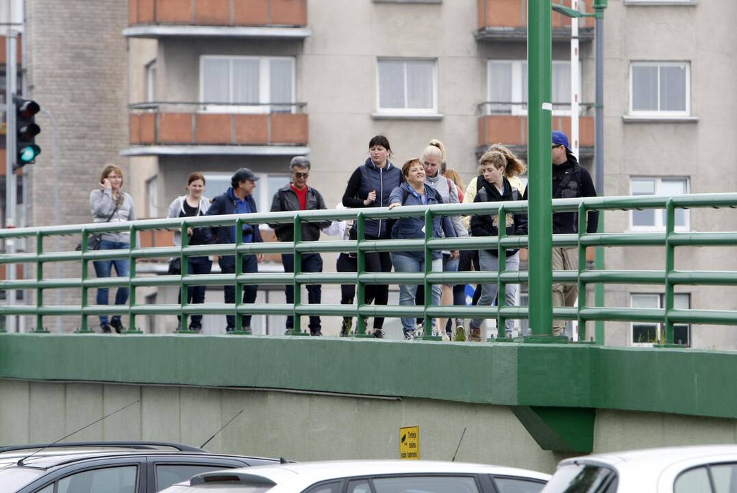 Uostamiestyje vieši akį traukiantis kruizinis laineris