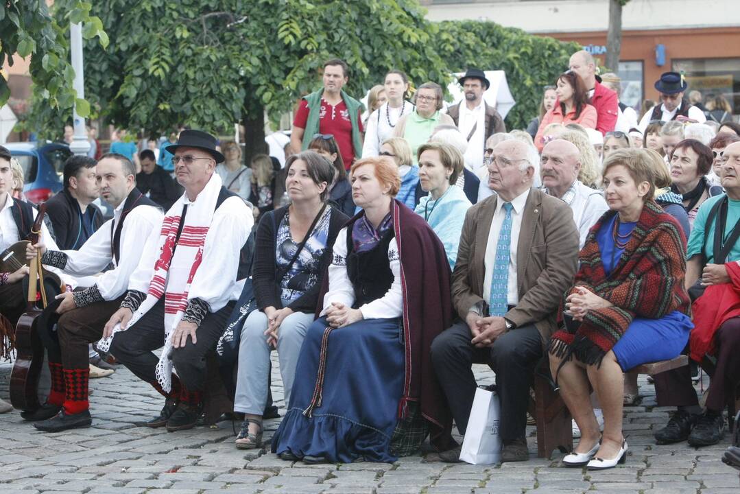 Uostamiestyje prasidėjo festivalis „Lauksnos“