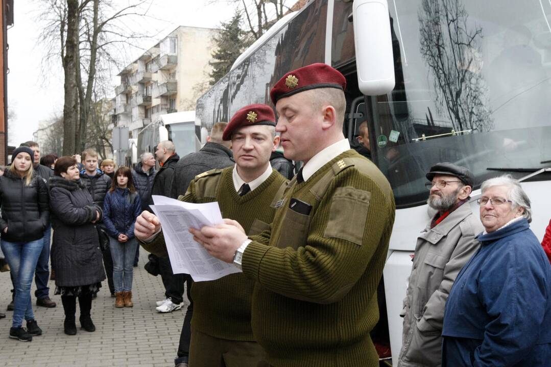 Šauktiniai išvyksta į Ruklą