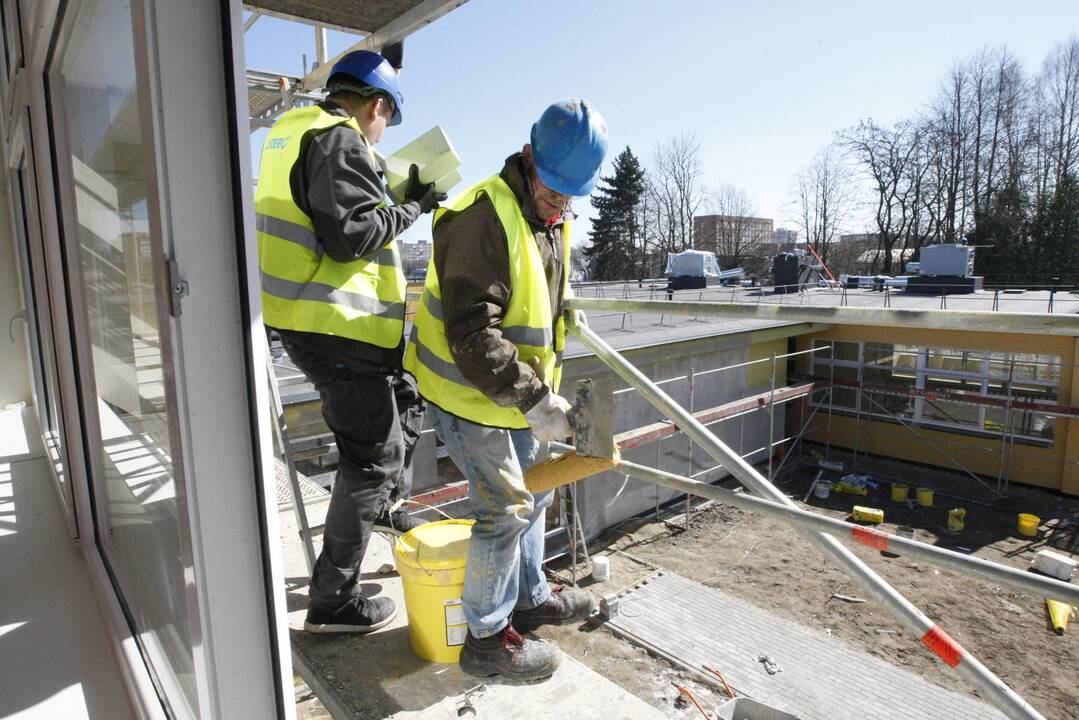 Uostamiestyje baigia pastatyti naują darželį