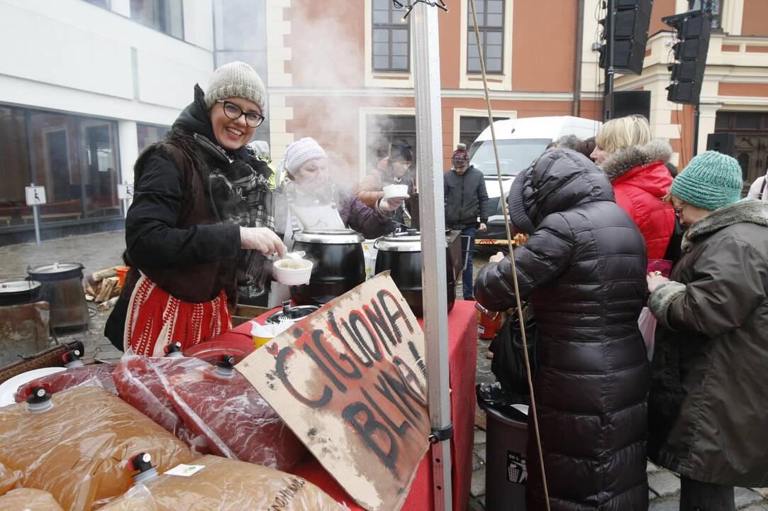 Užgavėnės Teatro aikštėje