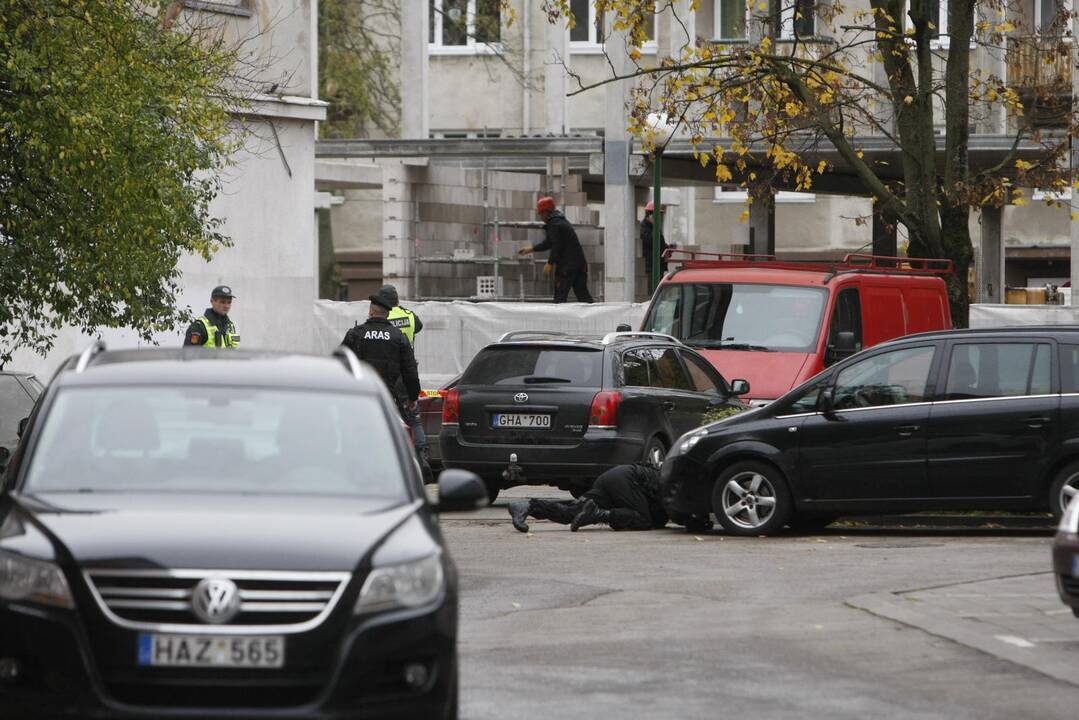 Klaipėdoje pranešta apie užminuotą automobilį