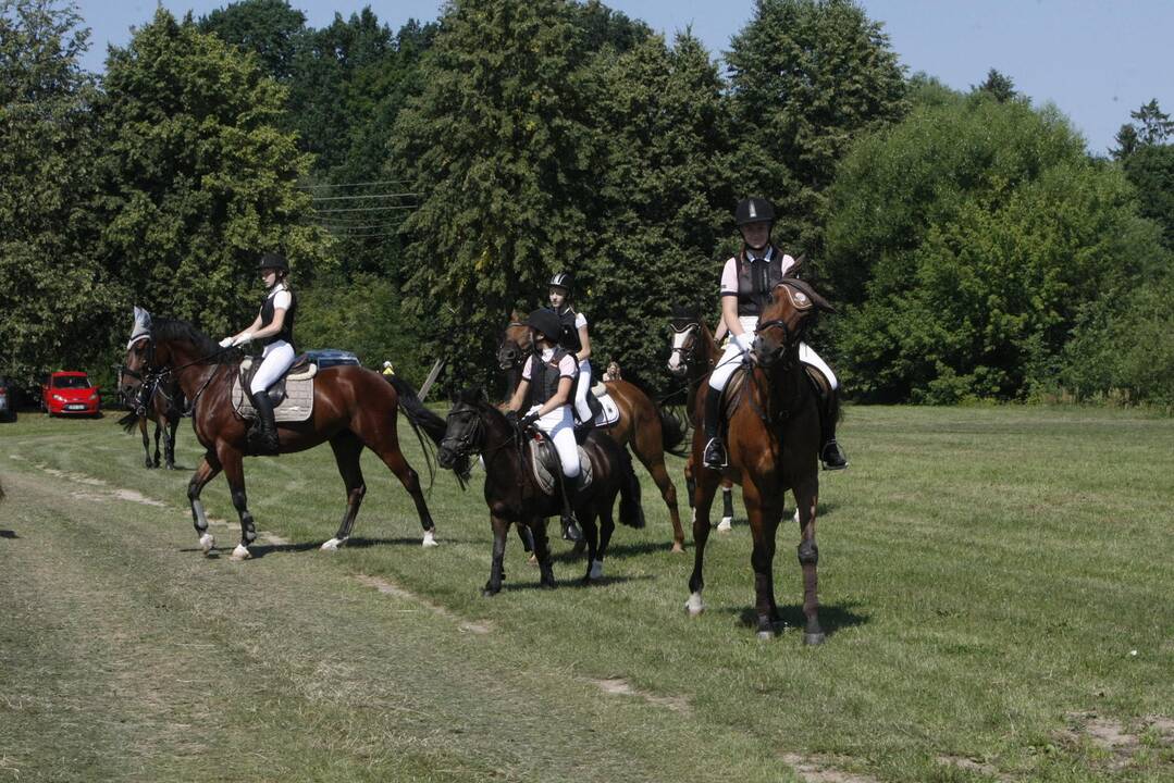 Priekulės miesto ir žirgų sporto šventė
