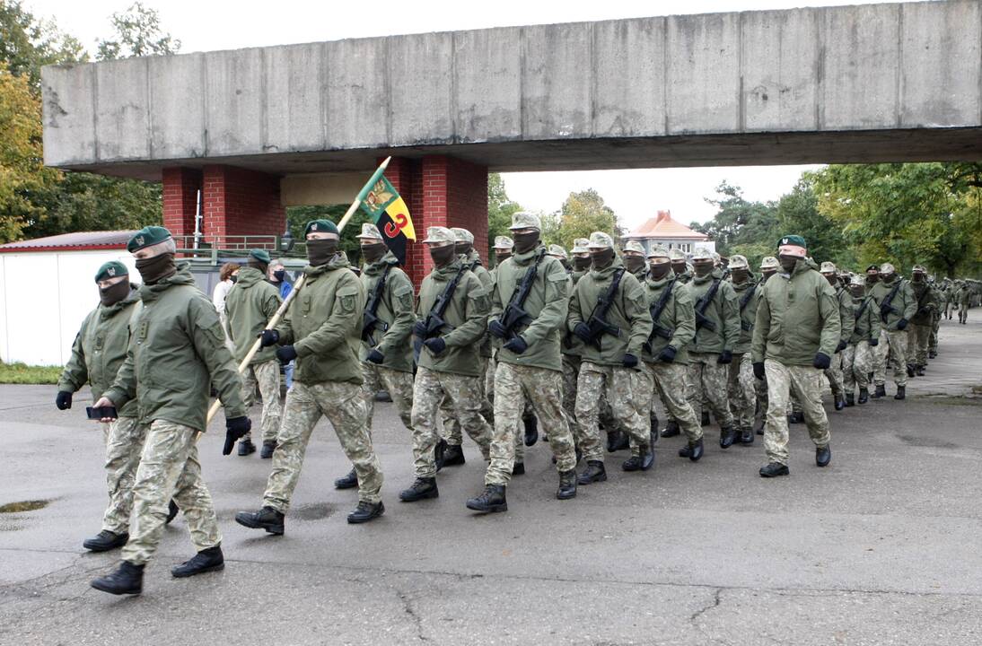 Klaipėdoje privalomosios pradinės karo tarnybos kariai prisiekė negailėti gyvybės