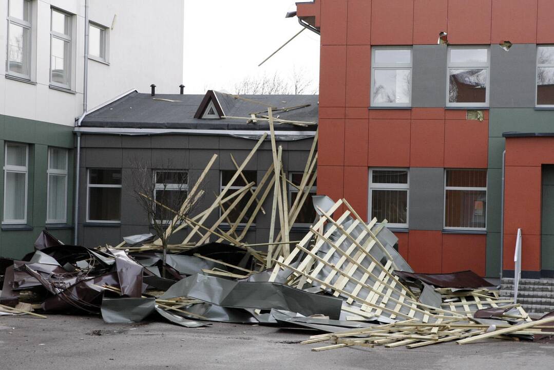 Klaipėdiečiai raginami pranešti apie audros padarinius