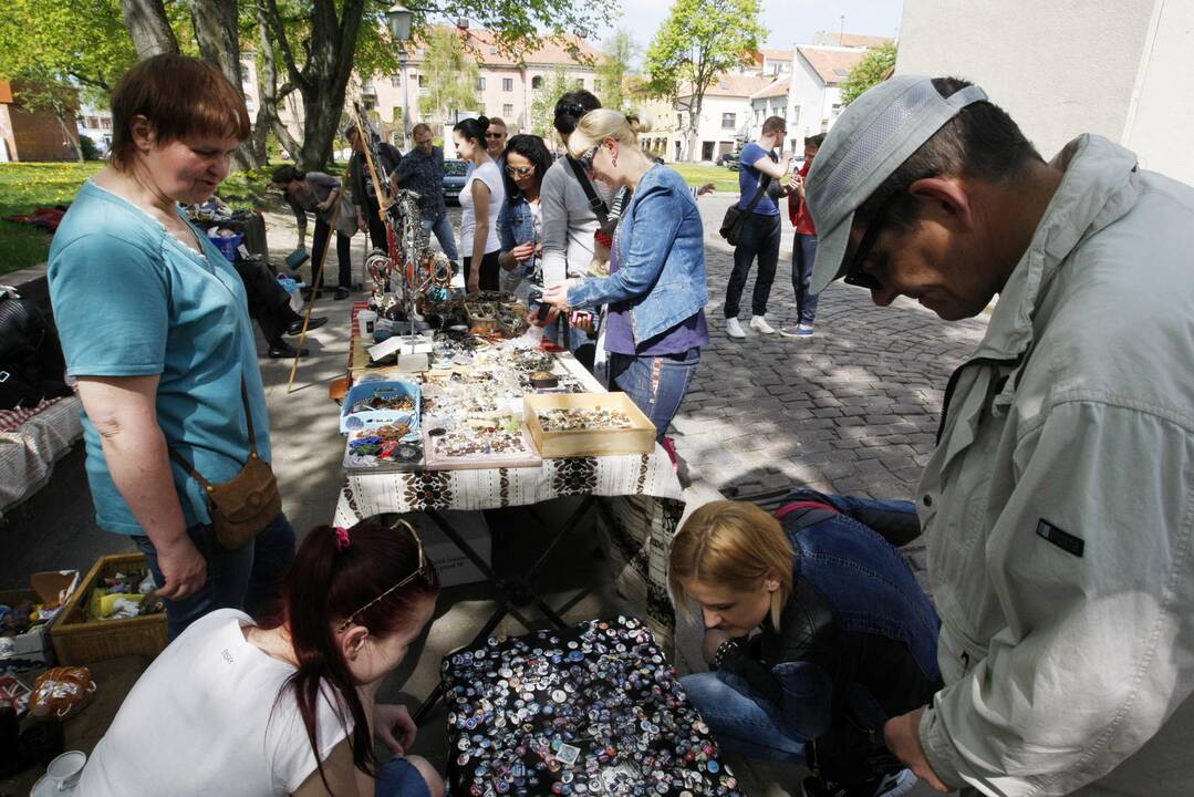 Blusų turgus Klaipėdos senamiestyje