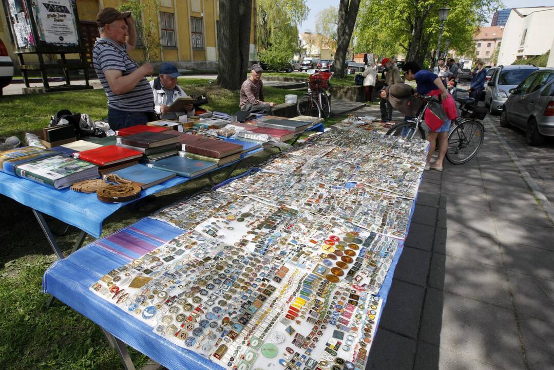 Blusų turgus Klaipėdos senamiestyje