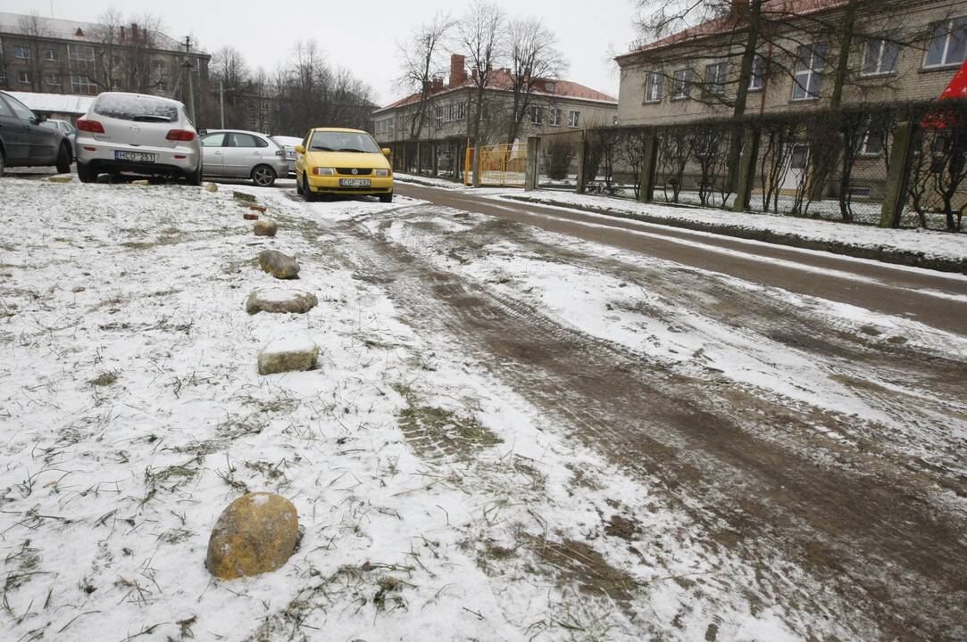 Užkliuvo vieta krepšinio aikštelei