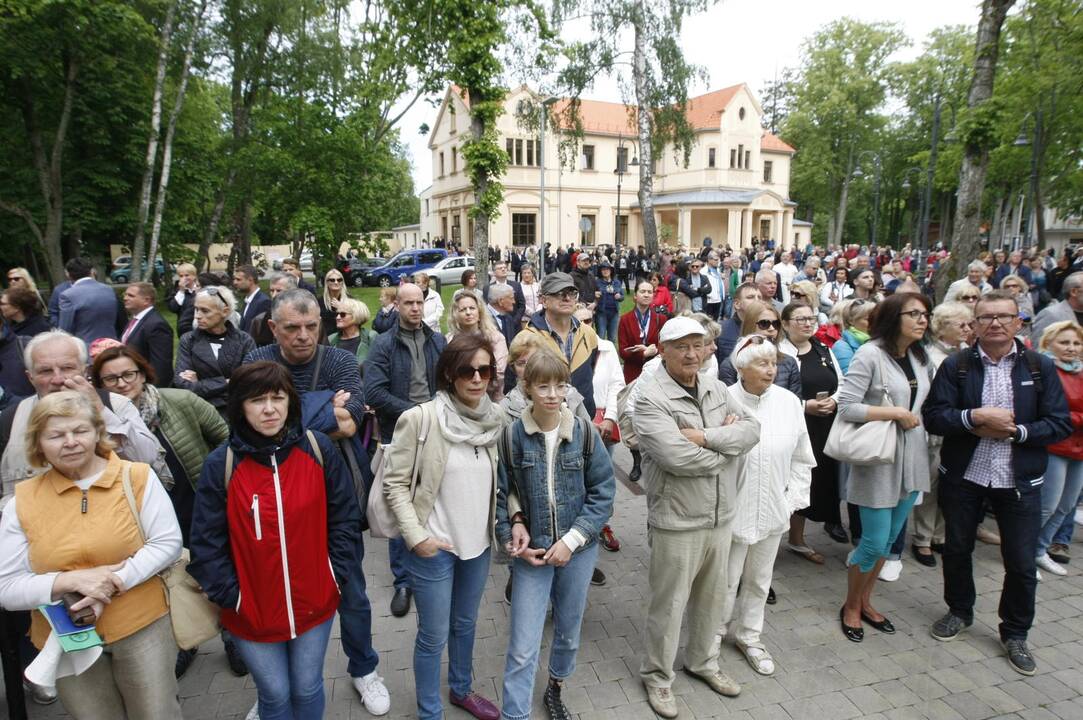 Stasio Povilaičio parašo atidengimas Palangoje