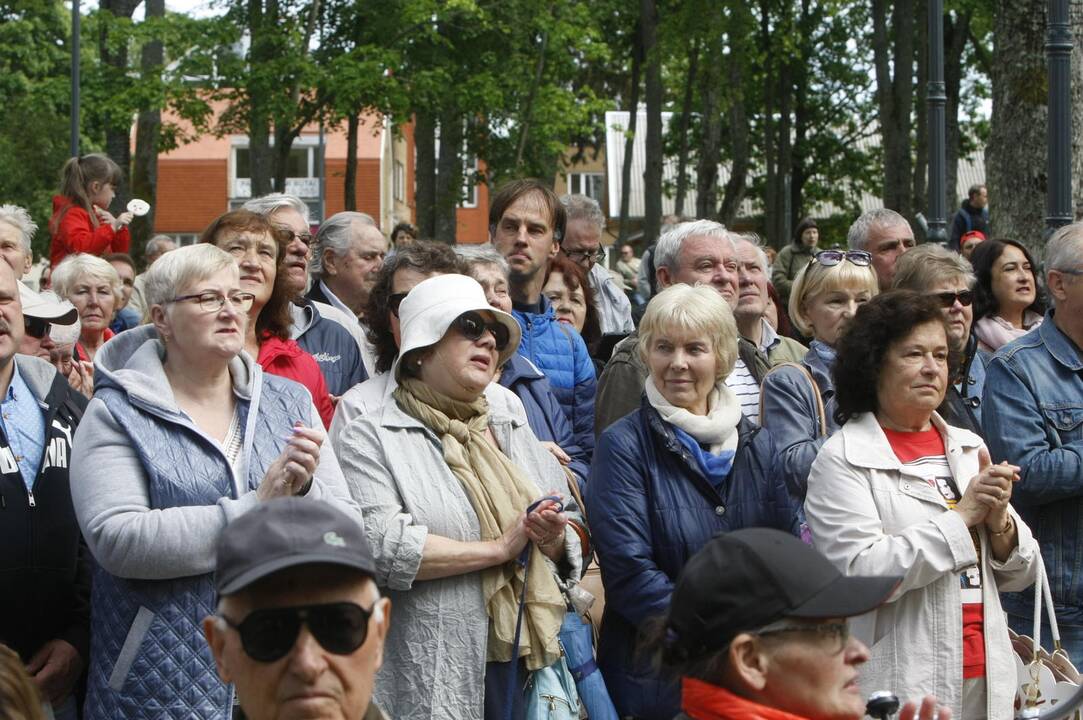 Stasio Povilaičio parašo atidengimas Palangoje