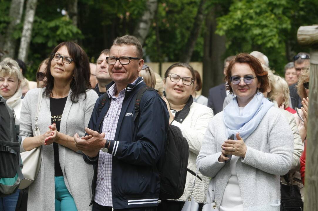 Stasio Povilaičio parašo atidengimas Palangoje