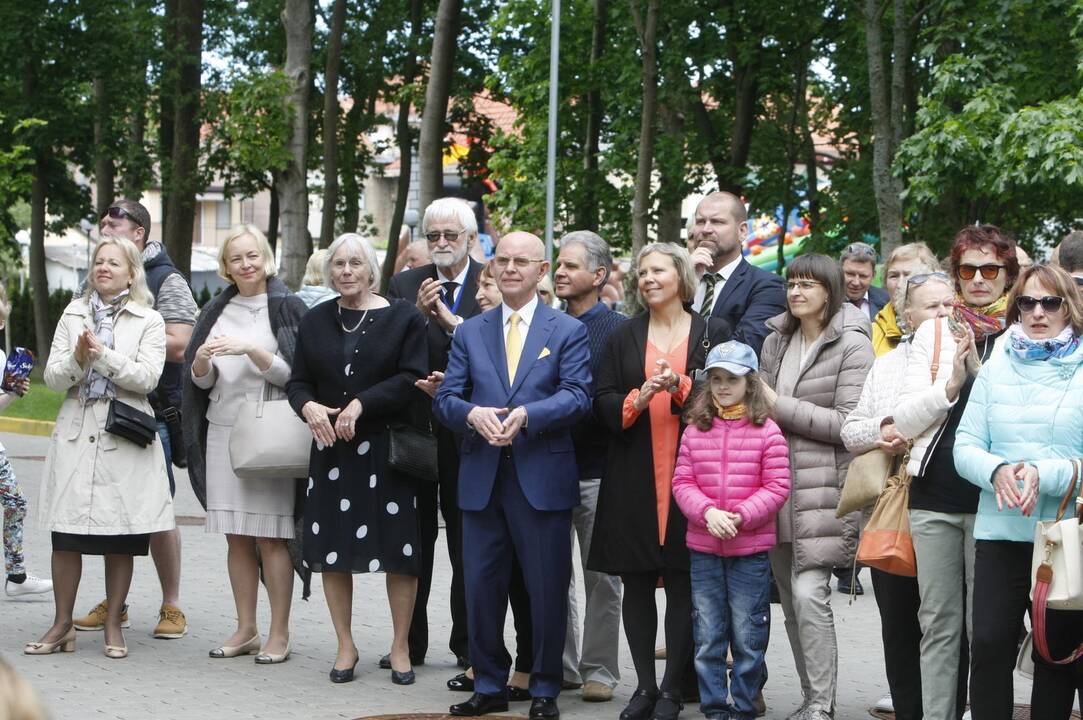 Stasio Povilaičio parašo atidengimas Palangoje