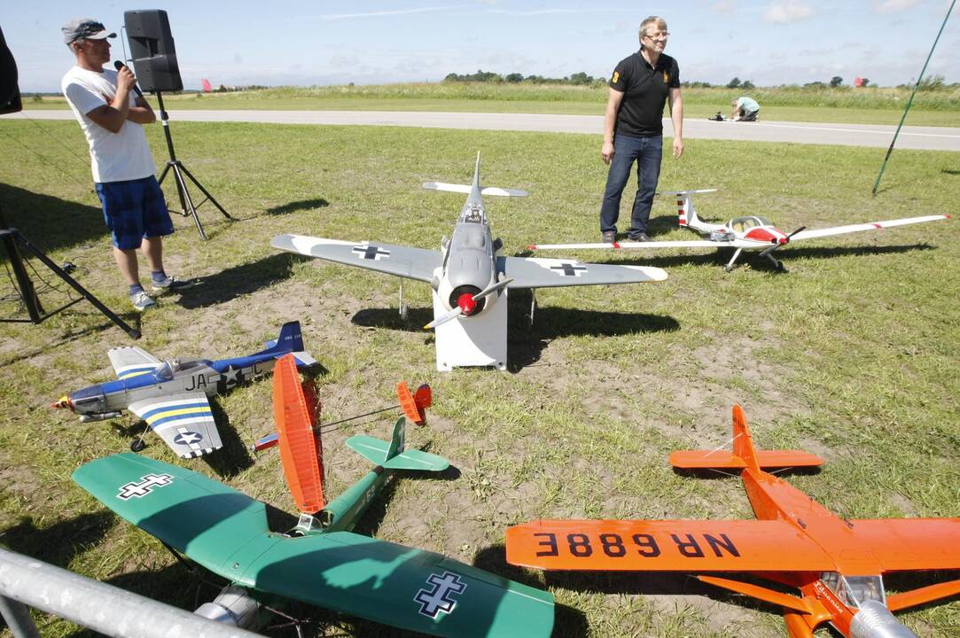 Aviamodelių varžybos Mickuose