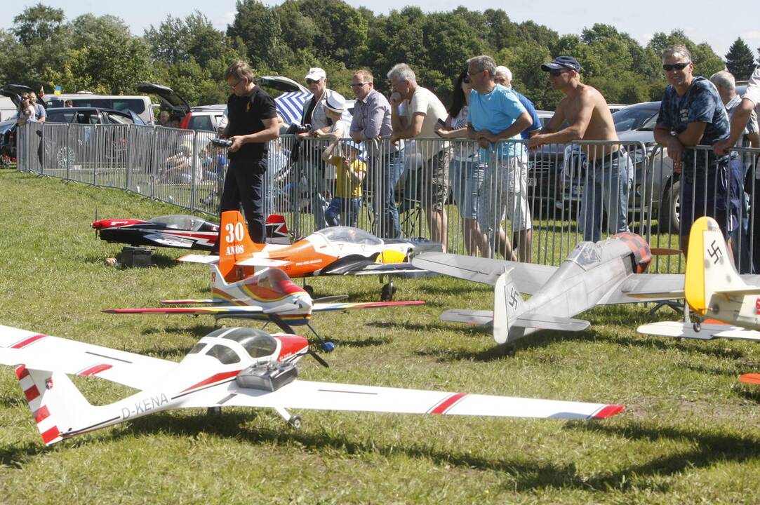 Aviamodelių varžybos Mickuose