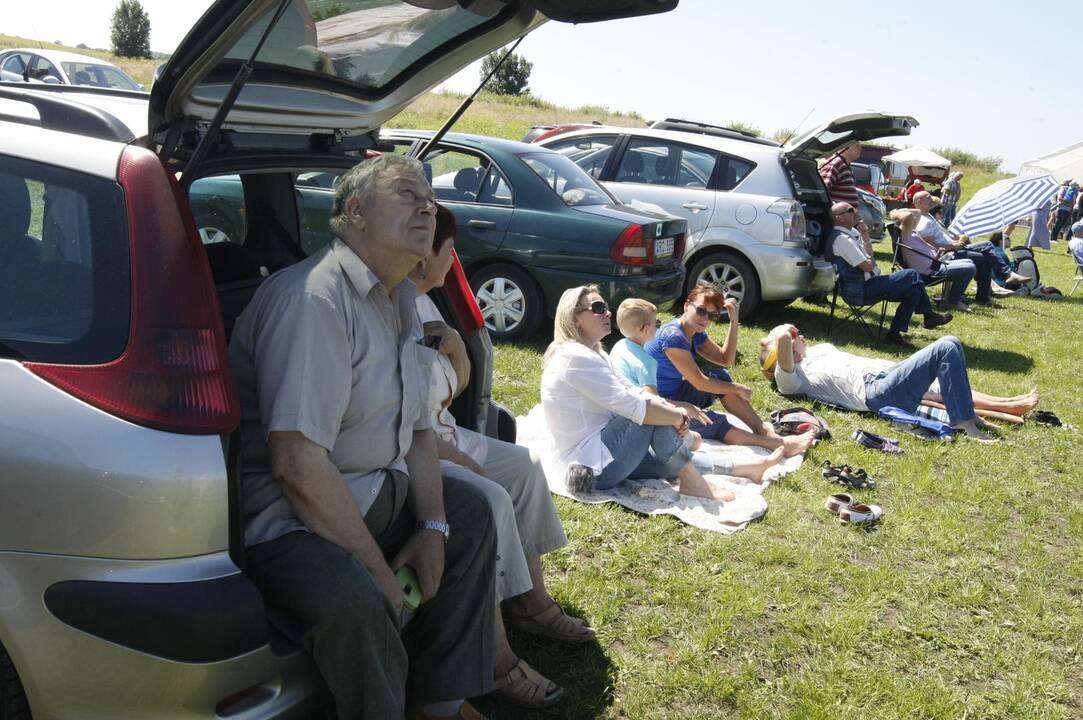 Aviamodelių varžybos Mickuose